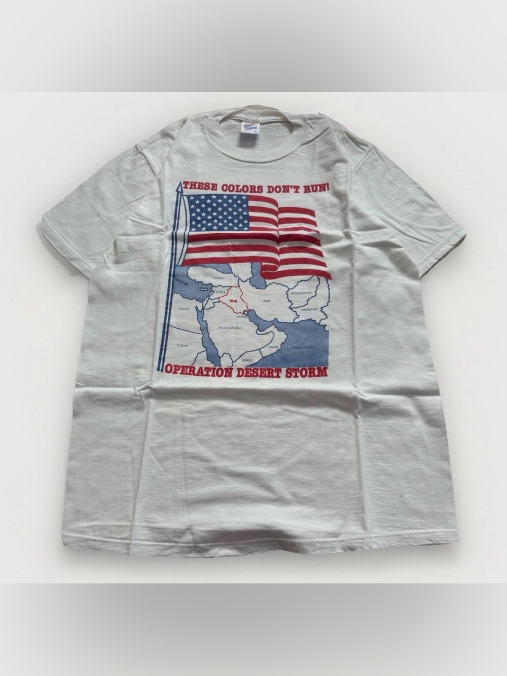 Vintage Operation Desert Storm T-shirt Size Large Made In USA Jerzees 90s War